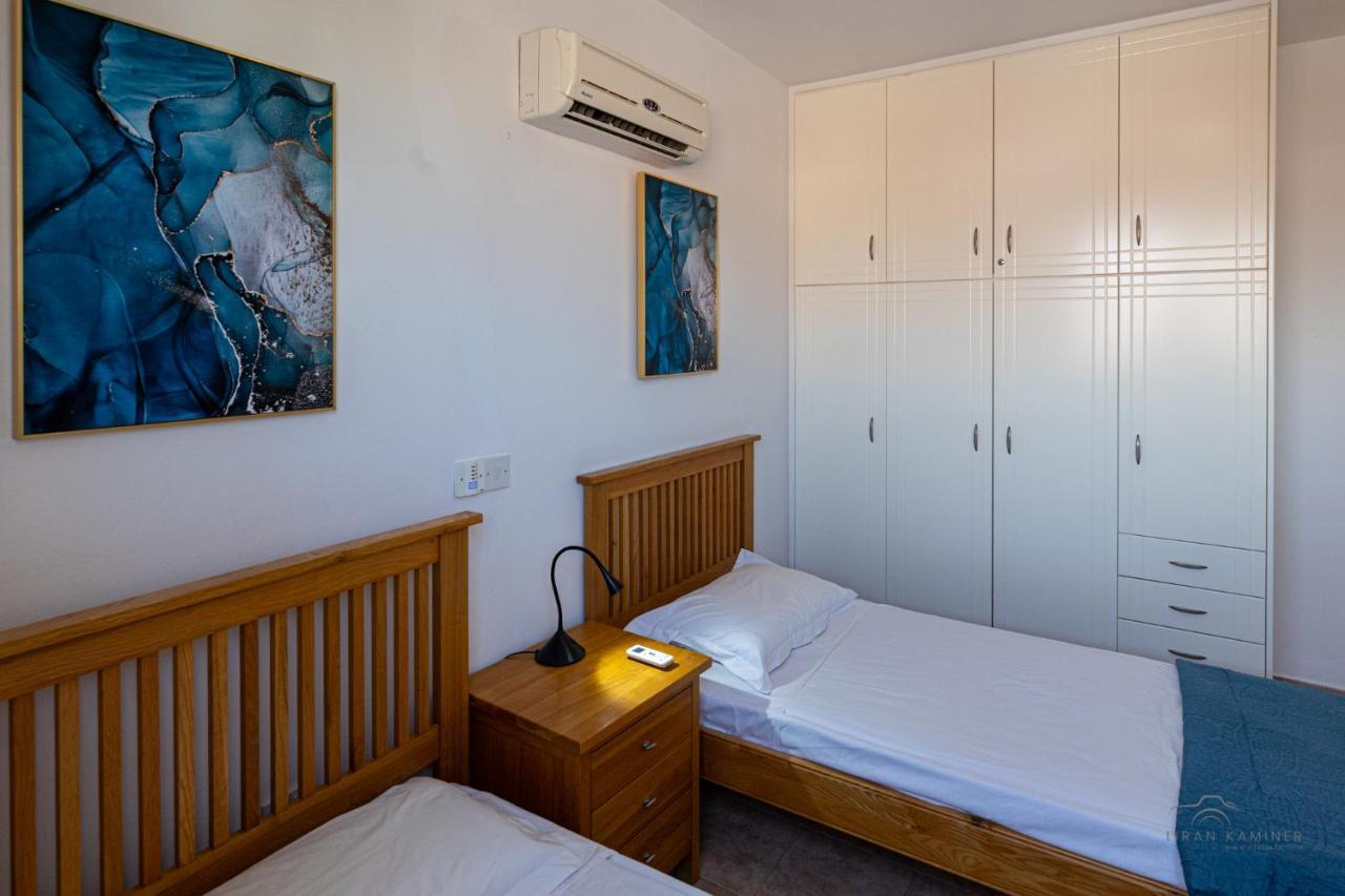 Royal Seacrest Crown-Jewel, 2B, Pools, Sea, Center Apartment Пафос Екстериор снимка